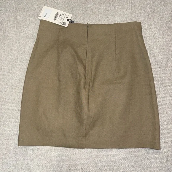 Zara Tan Mini Skirt with Beaded Accent - Picture 2 of 2